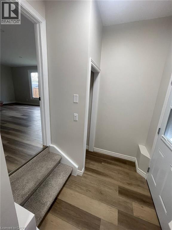 51 BURNESS Drive Unit# upper, St. Catharines, Ontario, L2P1J4 — Photo 7