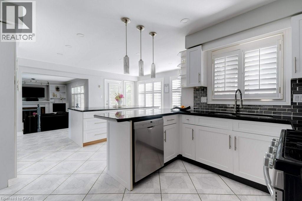 35 LIDO Drive, Stoney Creek, Ontario, L8E5E8 — Photo 19