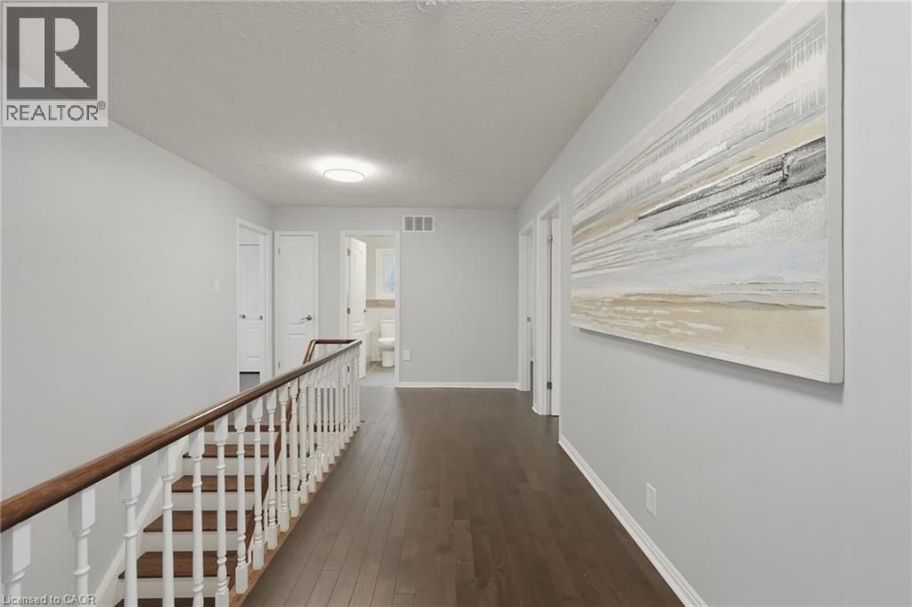 2401 SINCLAIR Circle, Burlington, Ontario, L7P3C2 — Photo 15