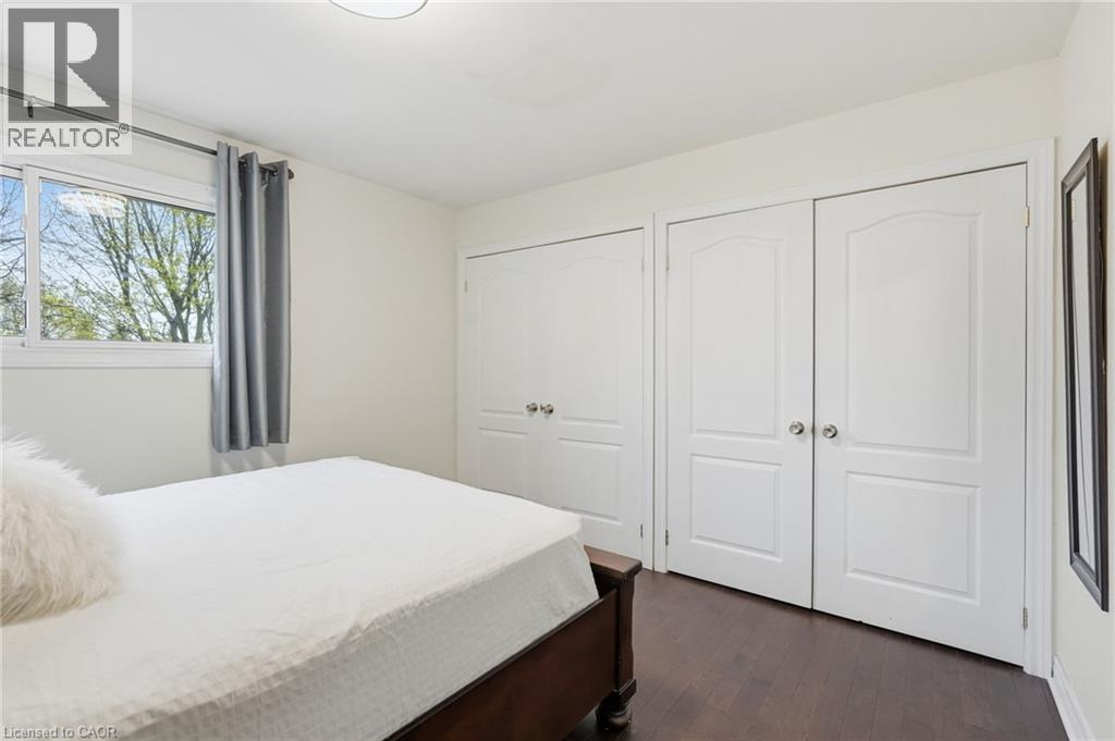 2401 SINCLAIR Circle, Burlington, Ontario, L7P3C2 — Photo 17