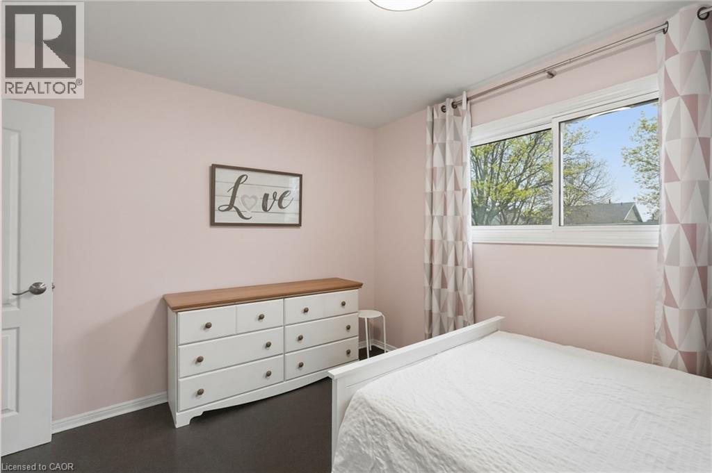 2401 SINCLAIR Circle, Burlington, Ontario, L7P3C2 — Photo 22