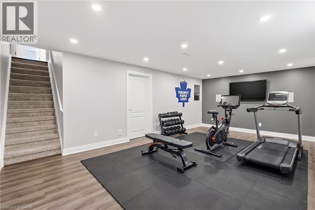 2401 SINCLAIR Circle, Burlington, Ontario, L7P3C2 — Photo 30