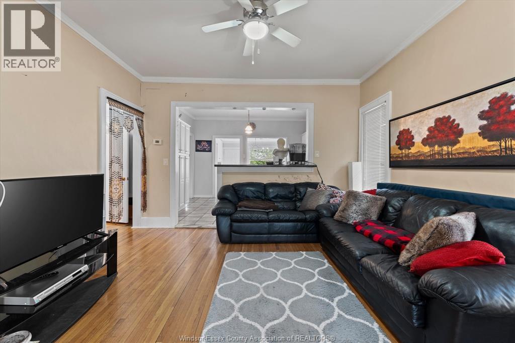 746 CAMPBELL, Windsor, Ontario, N9B2H7 — Photo 11