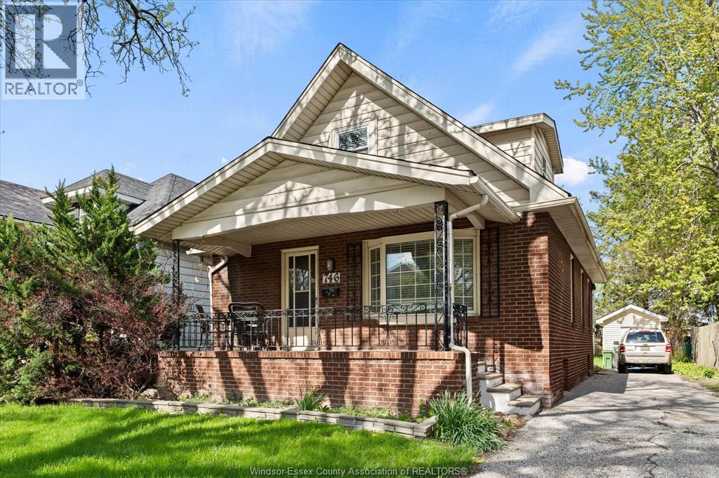 746 CAMPBELL, Windsor, Ontario, N9B2H7 — Photo 3