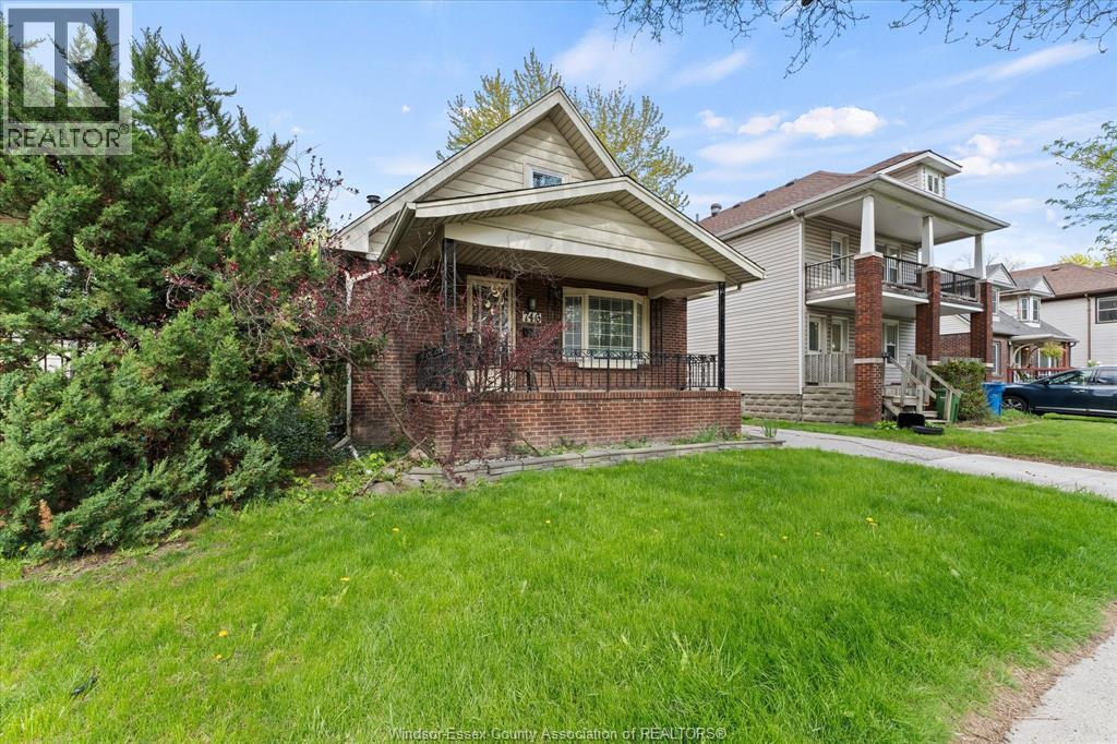 746 CAMPBELL, Windsor, Ontario, N9B2H7 — Photo 4