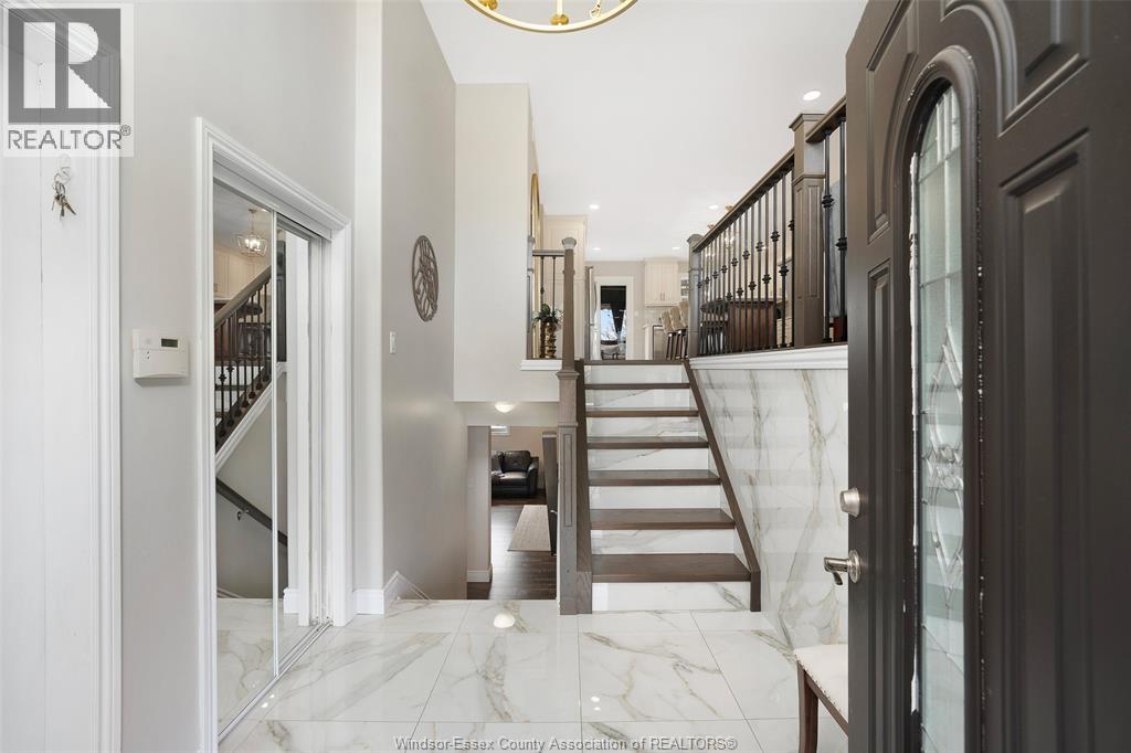 4205 BARTON CRESCENT, Windsor, Ontario, N9G2V5 — Photo 6