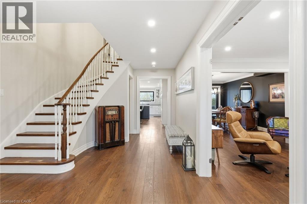 23 GOLFVIEW Crescent, Dundas, Ontario, L9H6V1 — Photo 5