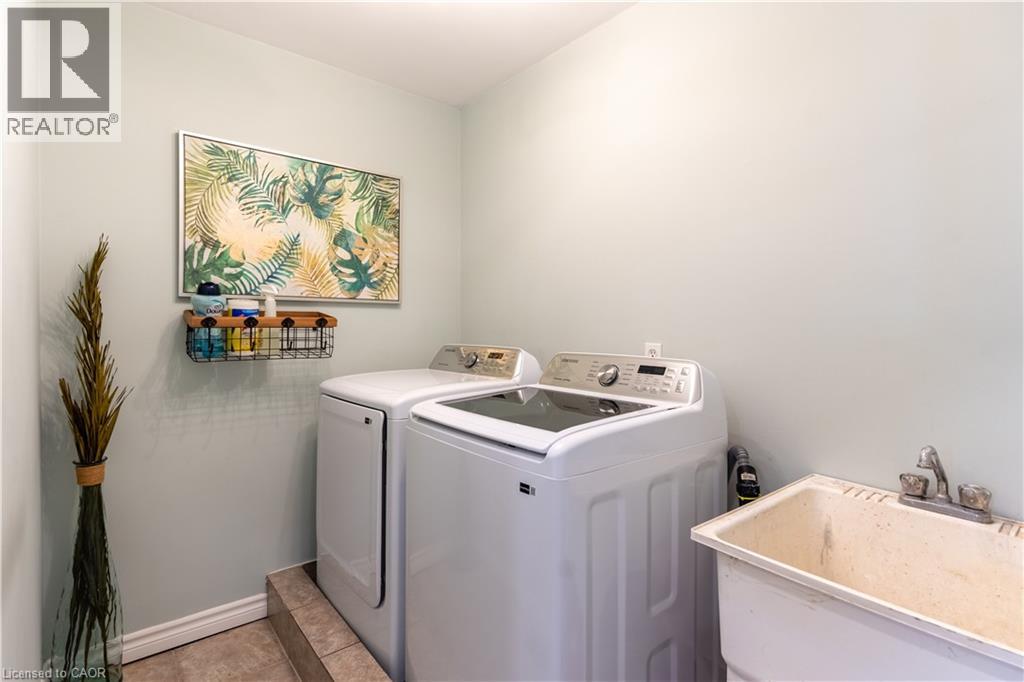 247 SOUTHBROOK Drive, Binbrook, Ontario, L0R1C0 — Photo 33