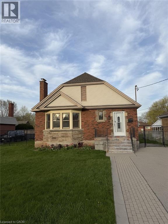37 LOWER HORNING Road, Hamilton, Ontario, L8S3E9 — Photo 2