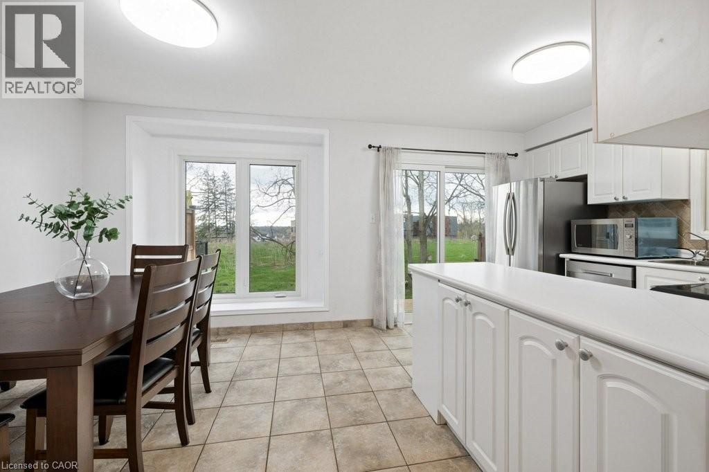 189 SHADOW WOOD Court, Waterloo, Ontario, N2K3W4 — Photo 11