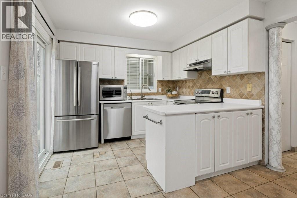189 SHADOW WOOD Court, Waterloo, Ontario, N2K3W4 — Photo 12