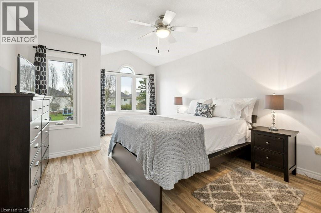 189 SHADOW WOOD Court, Waterloo, Ontario, N2K3W4 — Photo 16