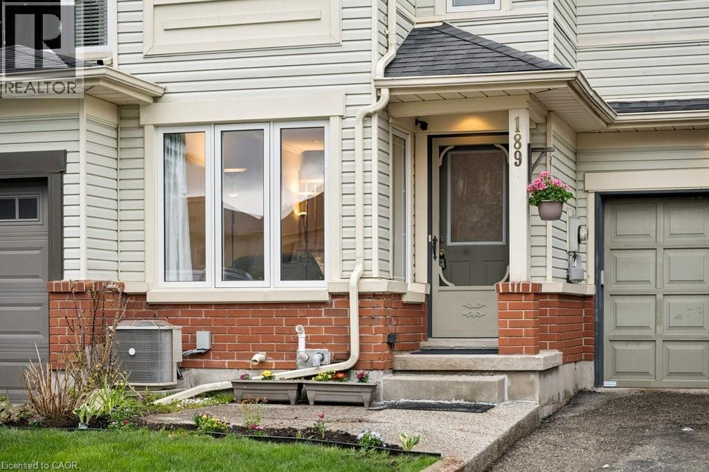 189 SHADOW WOOD Court, Waterloo, Ontario, N2K3W4 — Photo 4