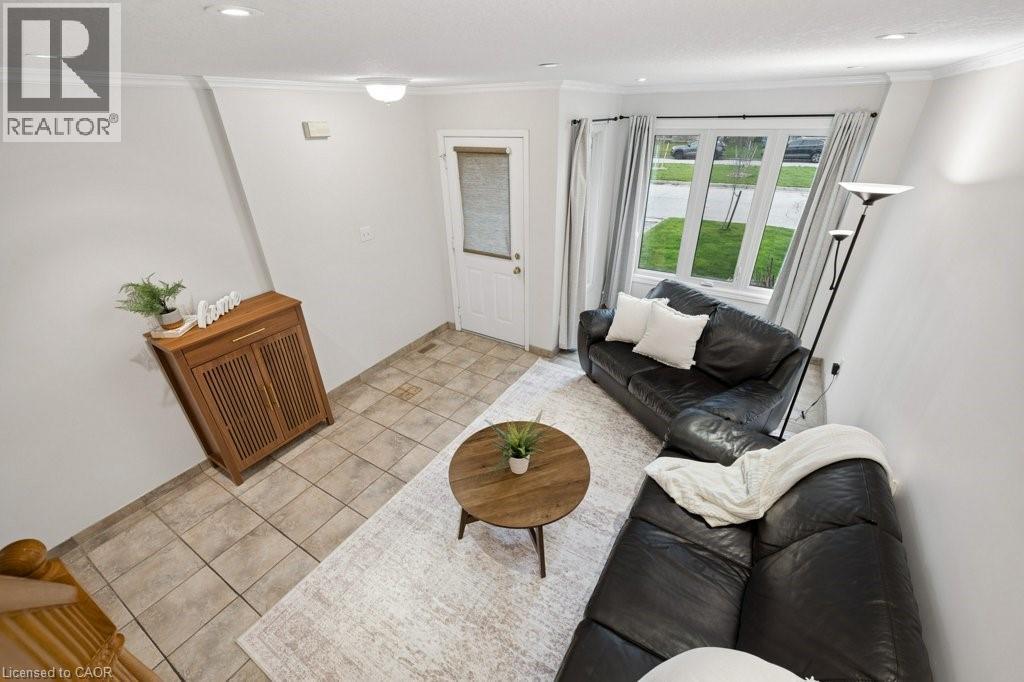 189 SHADOW WOOD Court, Waterloo, Ontario, N2K3W4 — Photo 7