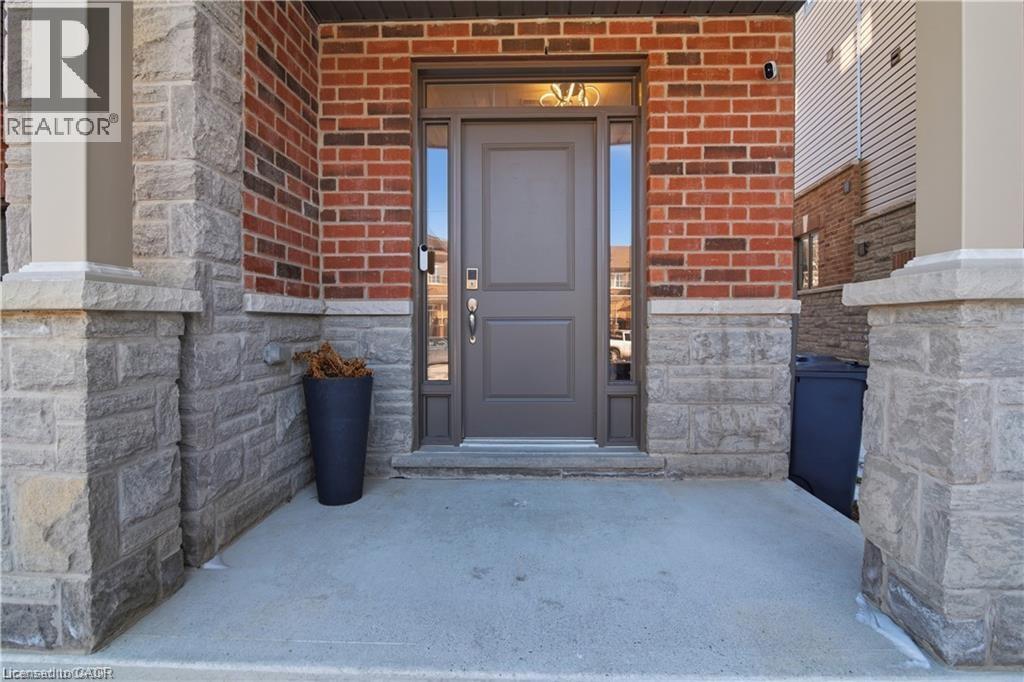 312 HUMPHREY Street, Waterdown, Ontario, L8B1W5 — Photo 2