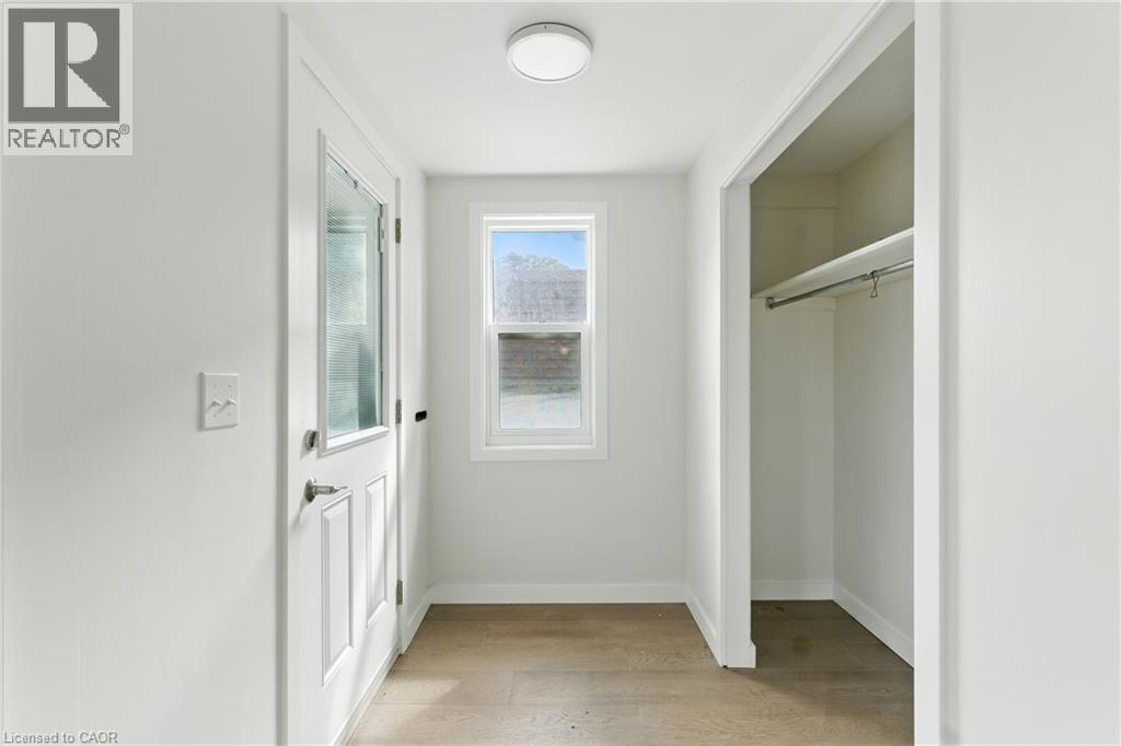 684 BEACH Boulevard, Hamilton, Ontario, L8H6Y4 — Photo 7