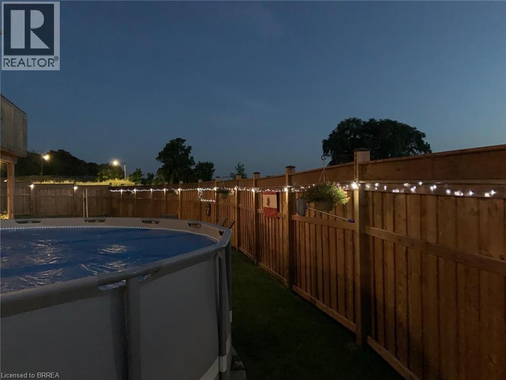 14 TURNBULL Drive, Brantford, Ontario, N3T0K4 — Photo 47