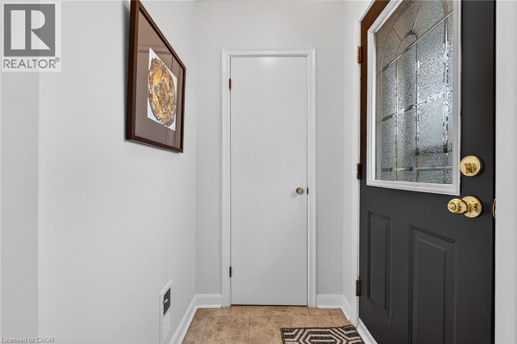 7 CORAL Drive, St. Catharines, Ontario, L2N3R4 — Photo 5