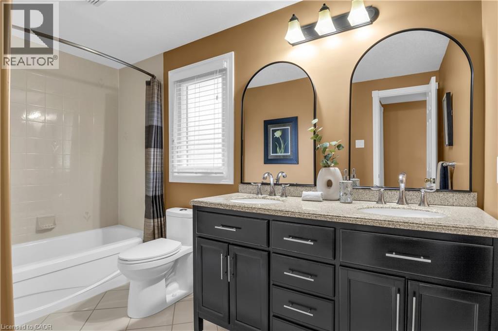 228 MICHENER Crescent, Kitchener, Ontario, N2A3V7 — Photo 31