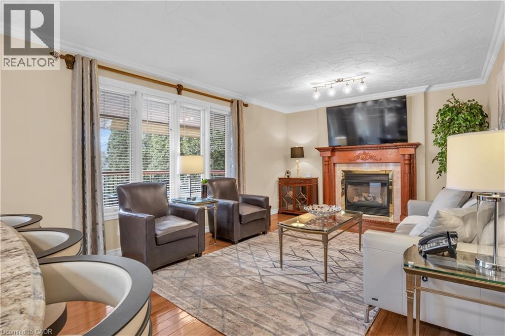 228 MICHENER Crescent, Kitchener, Ontario, N2A3V7 — Photo 8
