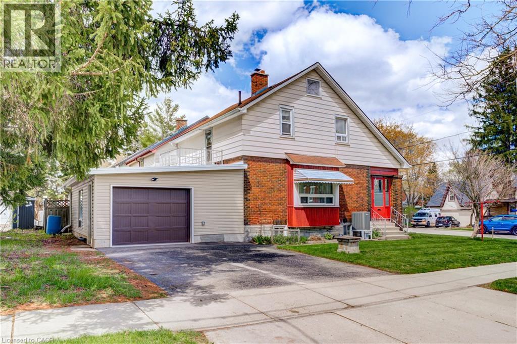 111 SIMEON Street, Kitchener, Ontario, N2H1S6 — Photo 2