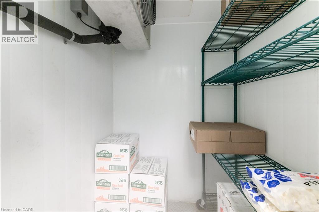 170 UNIVERSITY Avenue W Unit# 21, Waterloo, Ontario, N2L3E9 — Photo 29