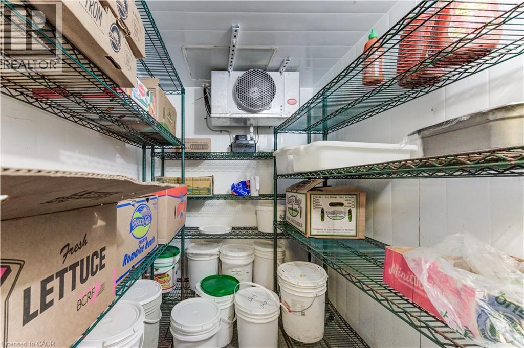 170 UNIVERSITY Avenue W Unit# 21, Waterloo, Ontario, N2L3E9 — Photo 30