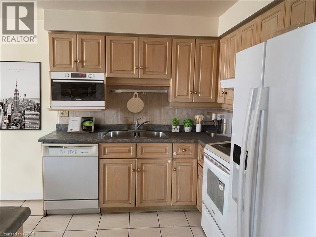 67 CAROLINE Street S Unit# 20B, Hamilton, Ontario, L8P3K6 — Photo 5