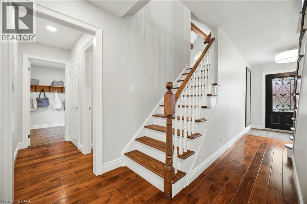 464 DELANEY Court, Burlington, Ontario, L7L5T6 — Photo 16