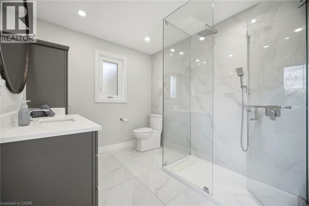 464 DELANEY Court, Burlington, Ontario, L7L5T6 — Photo 25