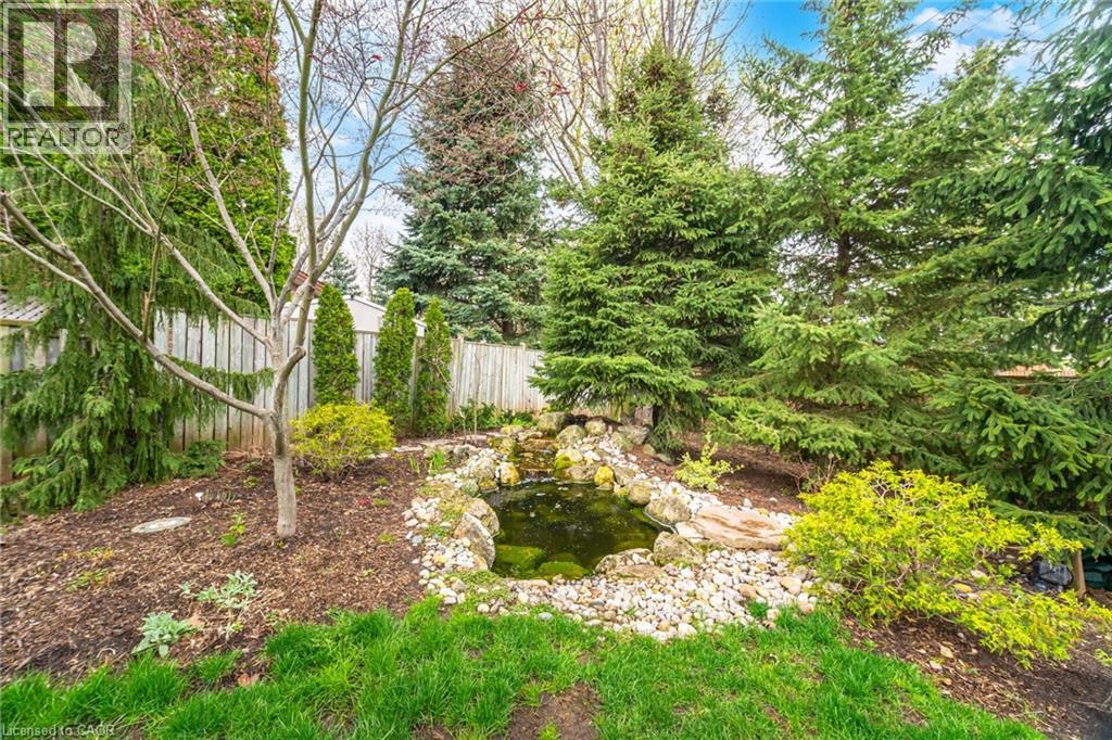 464 DELANEY Court, Burlington, Ontario, L7L5T6 — Photo 44