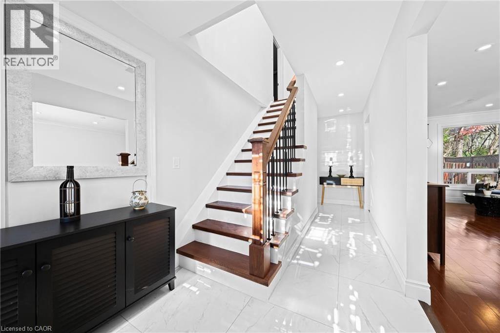 46 NOVOCO Drive, Hamilton, Ontario, L9C7E8 — Photo 10