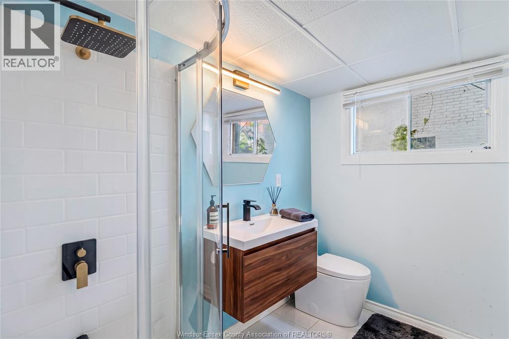 79 GILES BOULEVARD East, Windsor, Ontario, N9A4B8 — Photo 10