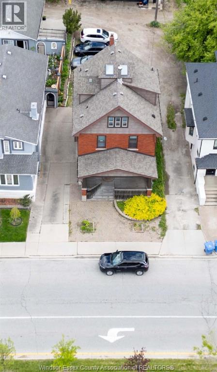 79 GILES BOULEVARD East, Windsor, Ontario, N9A4B8 — Photo 2