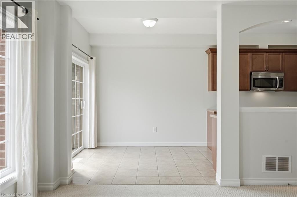 99 PANABAKER Drive Unit# 35, Ancaster, Ontario, L9G0A3 — Photo 10