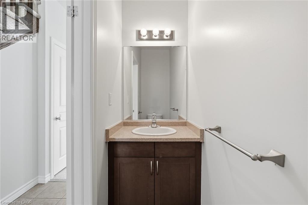 99 PANABAKER Drive Unit# 35, Ancaster, Ontario, L9G0A3 — Photo 15