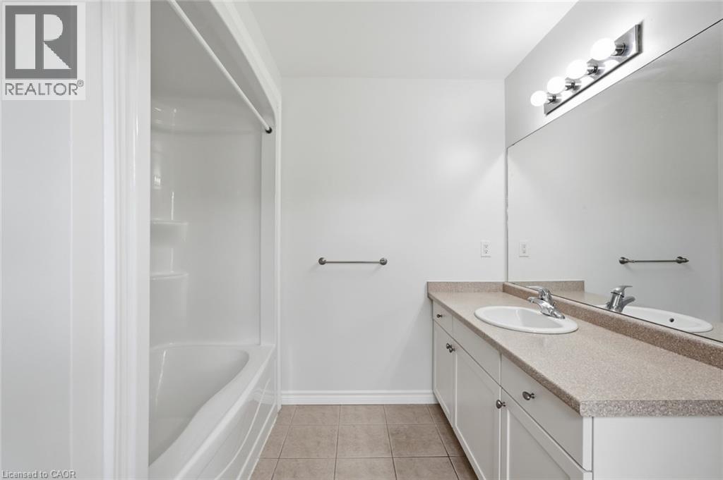 99 PANABAKER Drive Unit# 35, Ancaster, Ontario, L9G0A3 — Photo 22