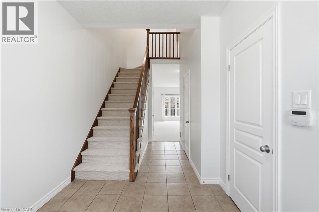 99 PANABAKER Drive Unit# 35, Ancaster, Ontario, L9G0A3 — Photo 3