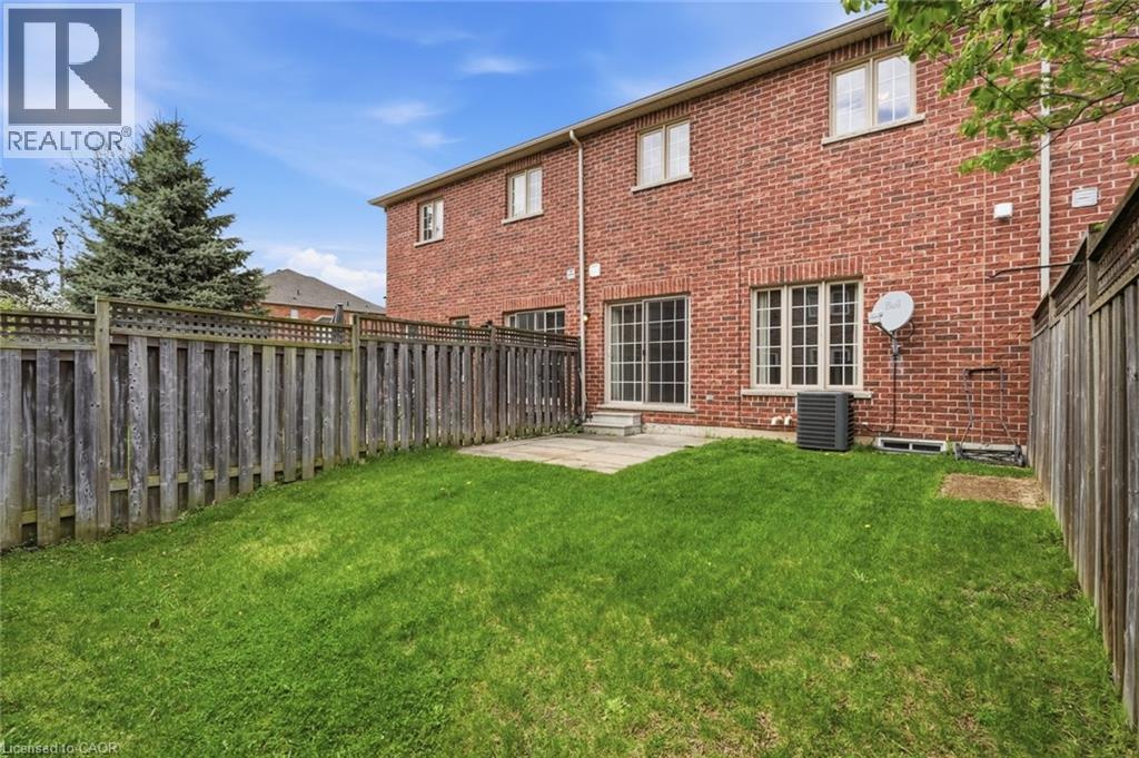 99 PANABAKER Drive Unit# 35, Ancaster, Ontario, L9G0A3 — Photo 32