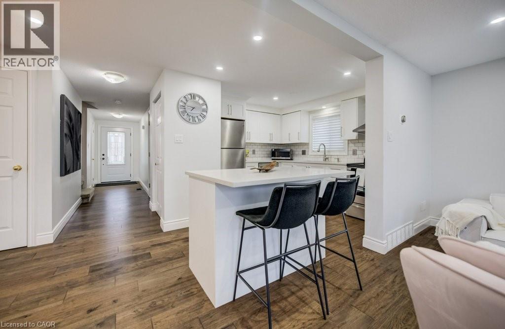 255 HIGHBROOK Crescent, Kitchener, Ontario, N2E3P6 — Photo 9