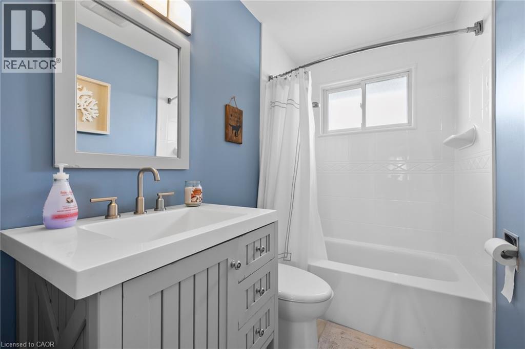 42 ATWATER Crescent, Hamilton, Ontario, L9C2E7 — Photo 20