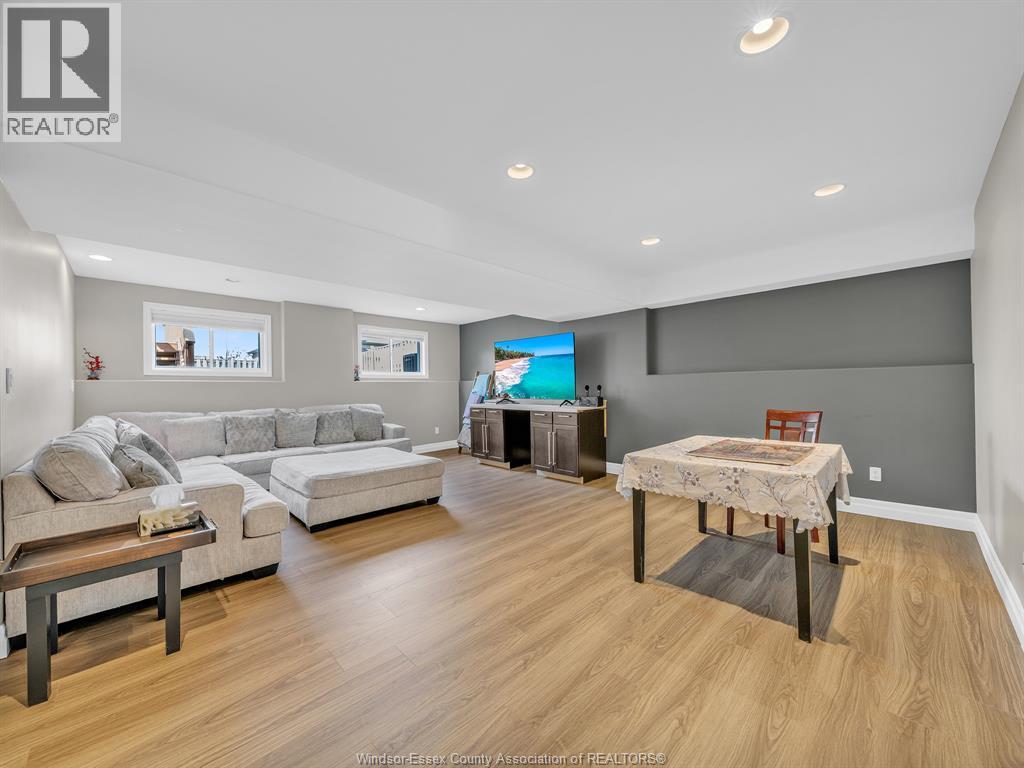 2115 EVERTS, Windsor, Ontario, N9B3X7 — Photo 16