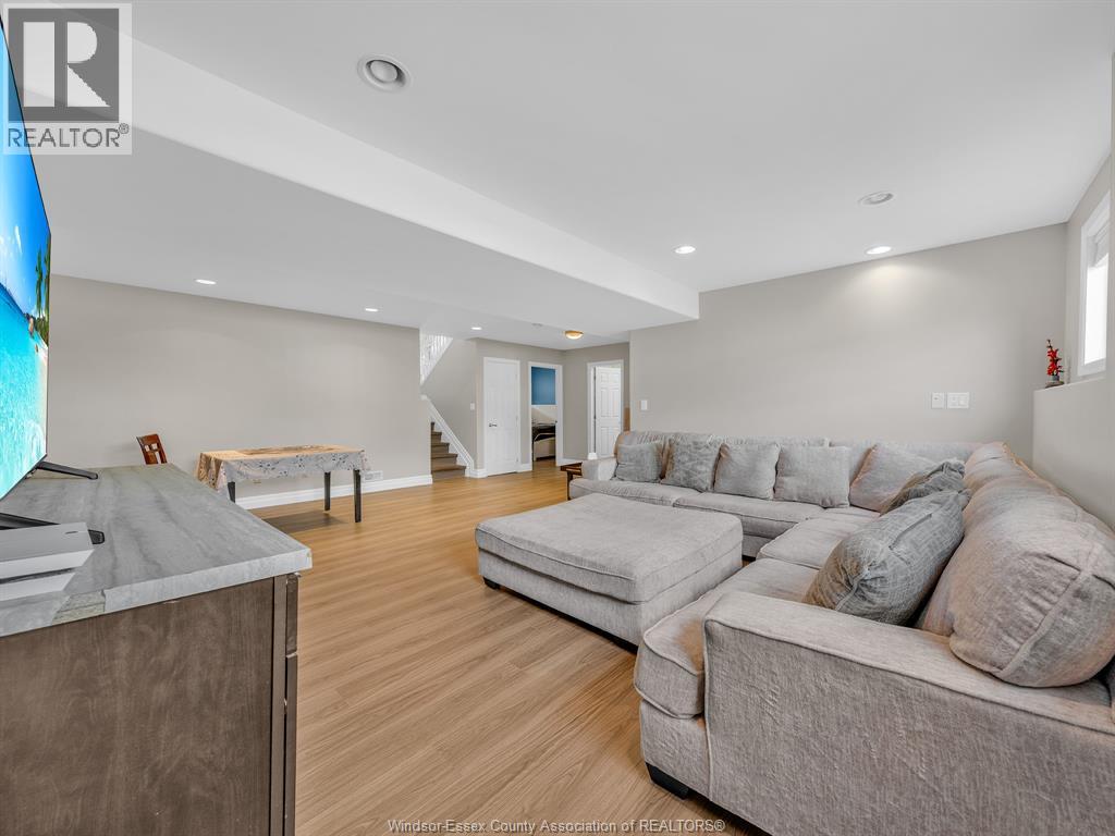 2115 EVERTS, Windsor, Ontario, N9B3X7 — Photo 18