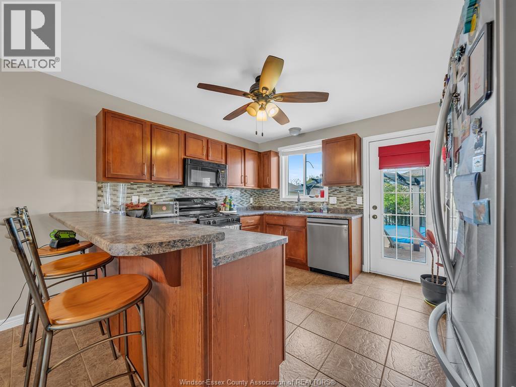 2115 EVERTS, Windsor, Ontario, N9B3X7 — Photo 5