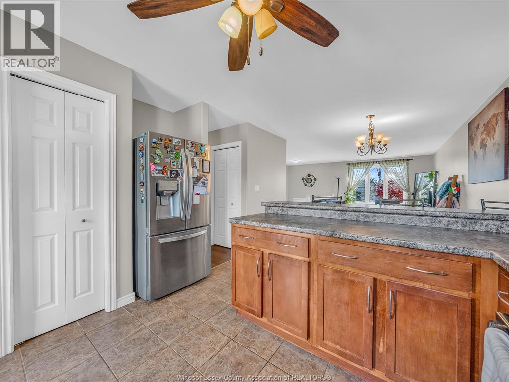 2115 EVERTS, Windsor, Ontario, N9B3X7 — Photo 7