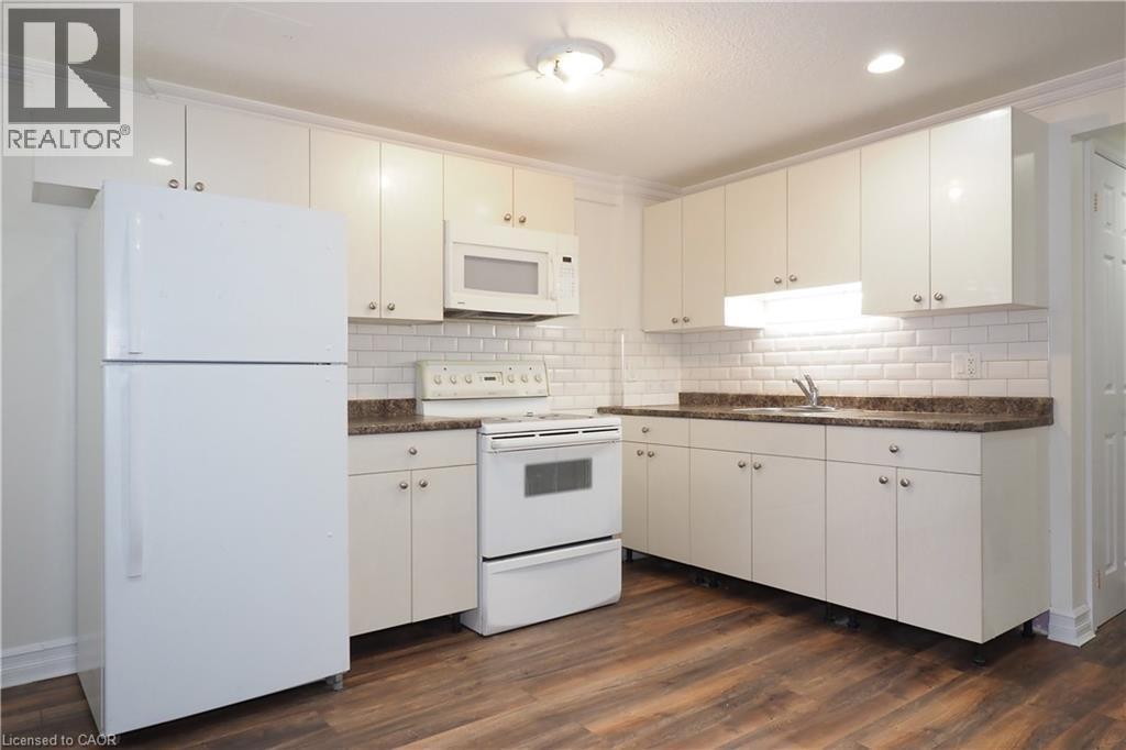 67 HOLLYRIDGE Crescent, Kitchener, Ontario, N2N3L9 — Photo 20
