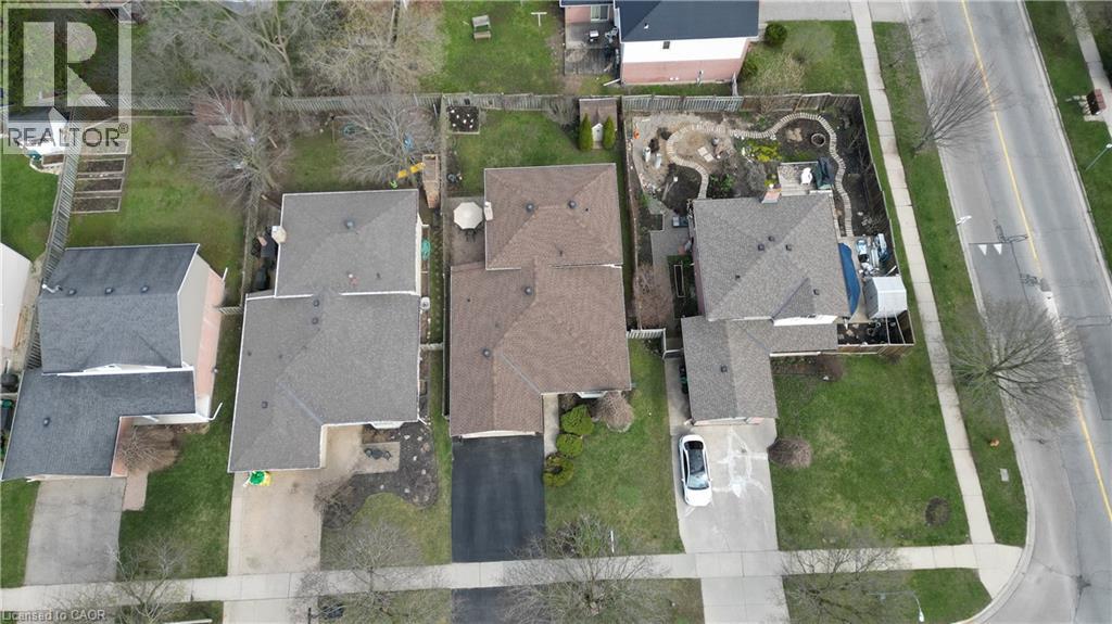 7 KILKERRAN Crescent, Kitchener, Ontario, N2R1B6 — Photo 4