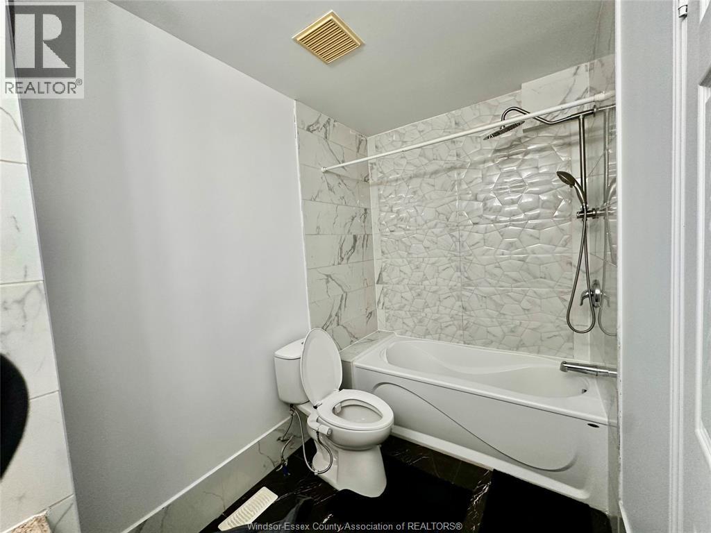31 PLUMBROOK, Leamington, Ontario, N8H4K7 — Photo 17