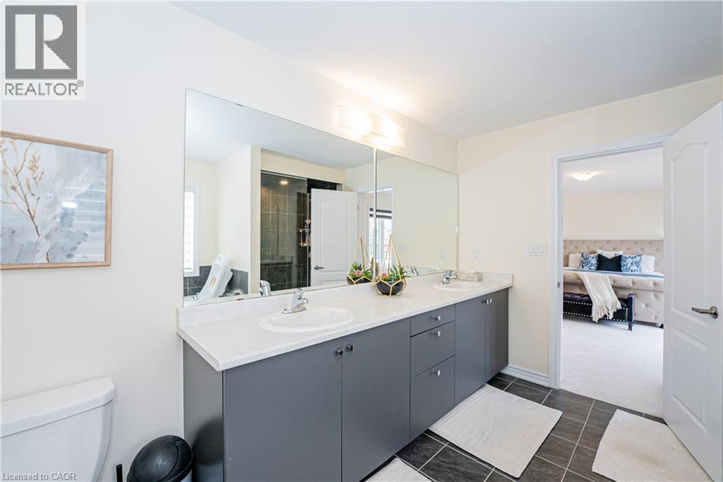 22 OAKTREE Drive, Caledonia, Ontario, N3W0E6 — Photo 25