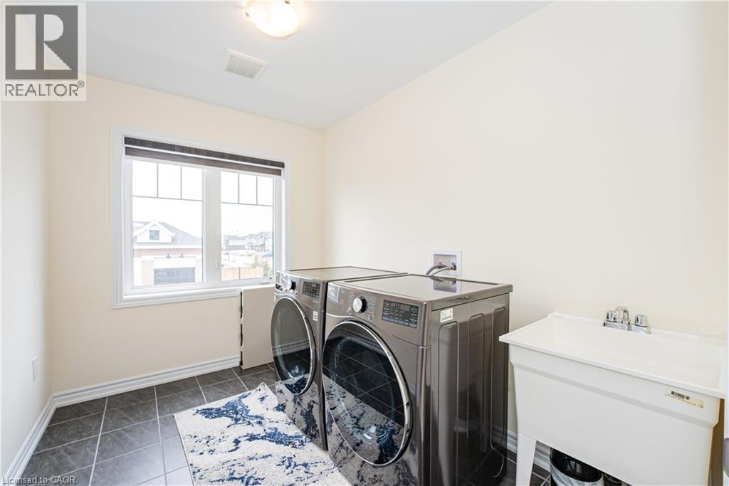 22 OAKTREE Drive, Caledonia, Ontario, N3W0E6 — Photo 35